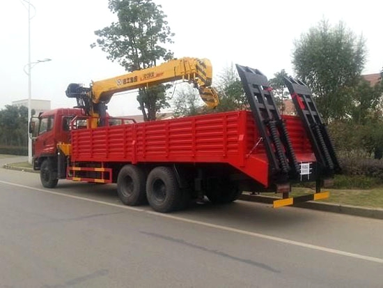 楚風前四后八隨車吊