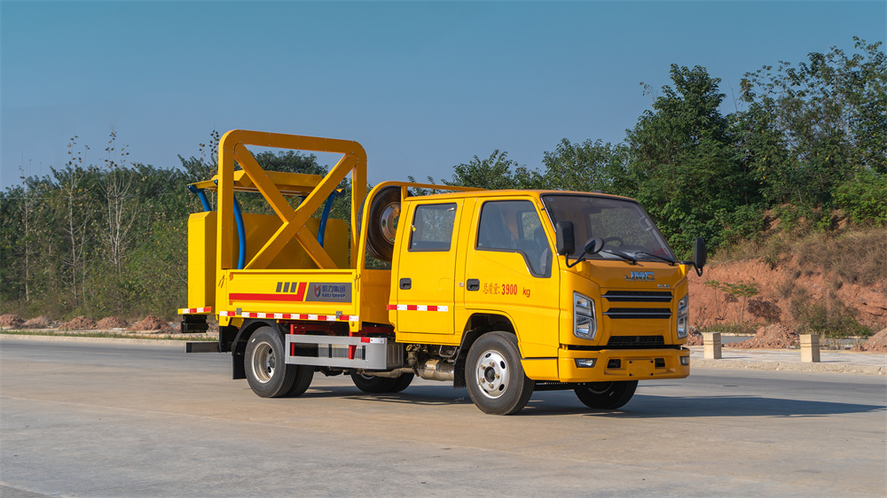 70K防撞灑水車-江鈴70K一級(jí)反轉(zhuǎn)防撞緩沖車廠家價(jià)格